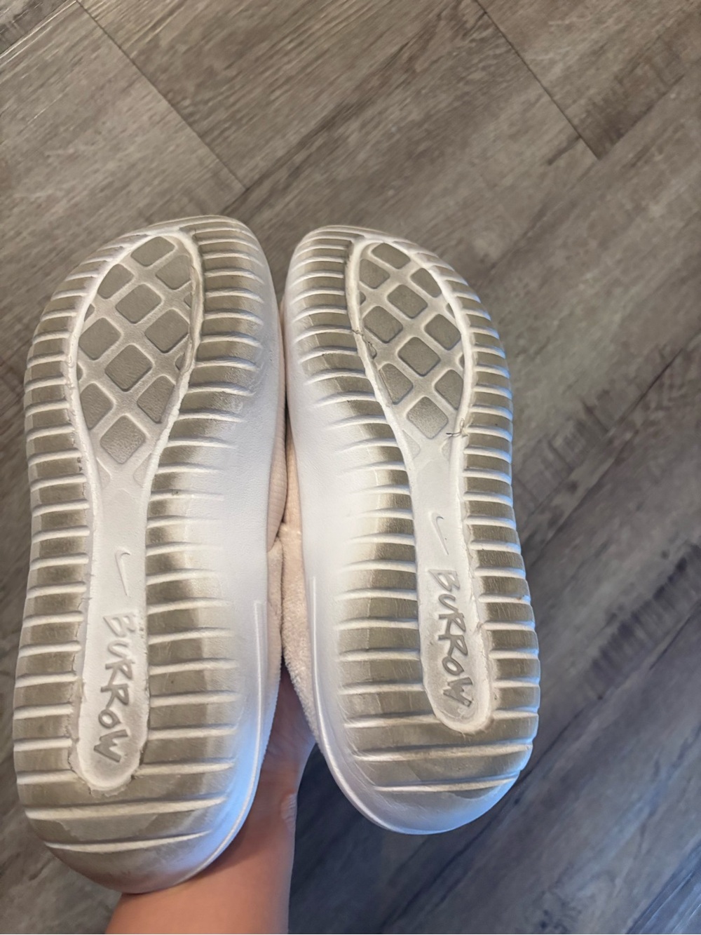 Nike Girls Pale Pink Slip-On Cozy Zipper Slippers - Picture 2 of 2